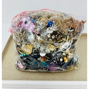 Vintage & Modern Gold & Silver Tone Mixed Metal Scrap/Wearable Jewelry Lot 9LBs